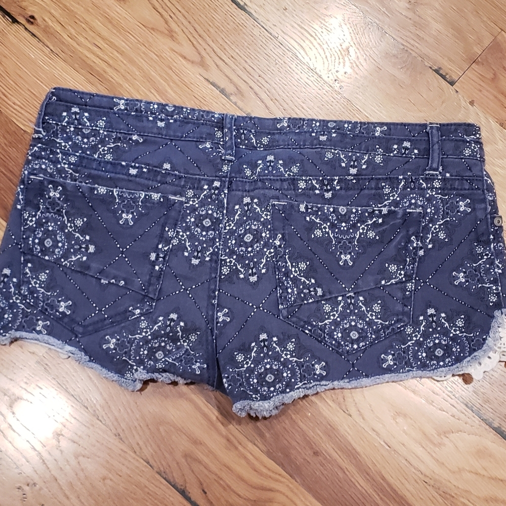 Jean Shorts - Picture 5 of 5